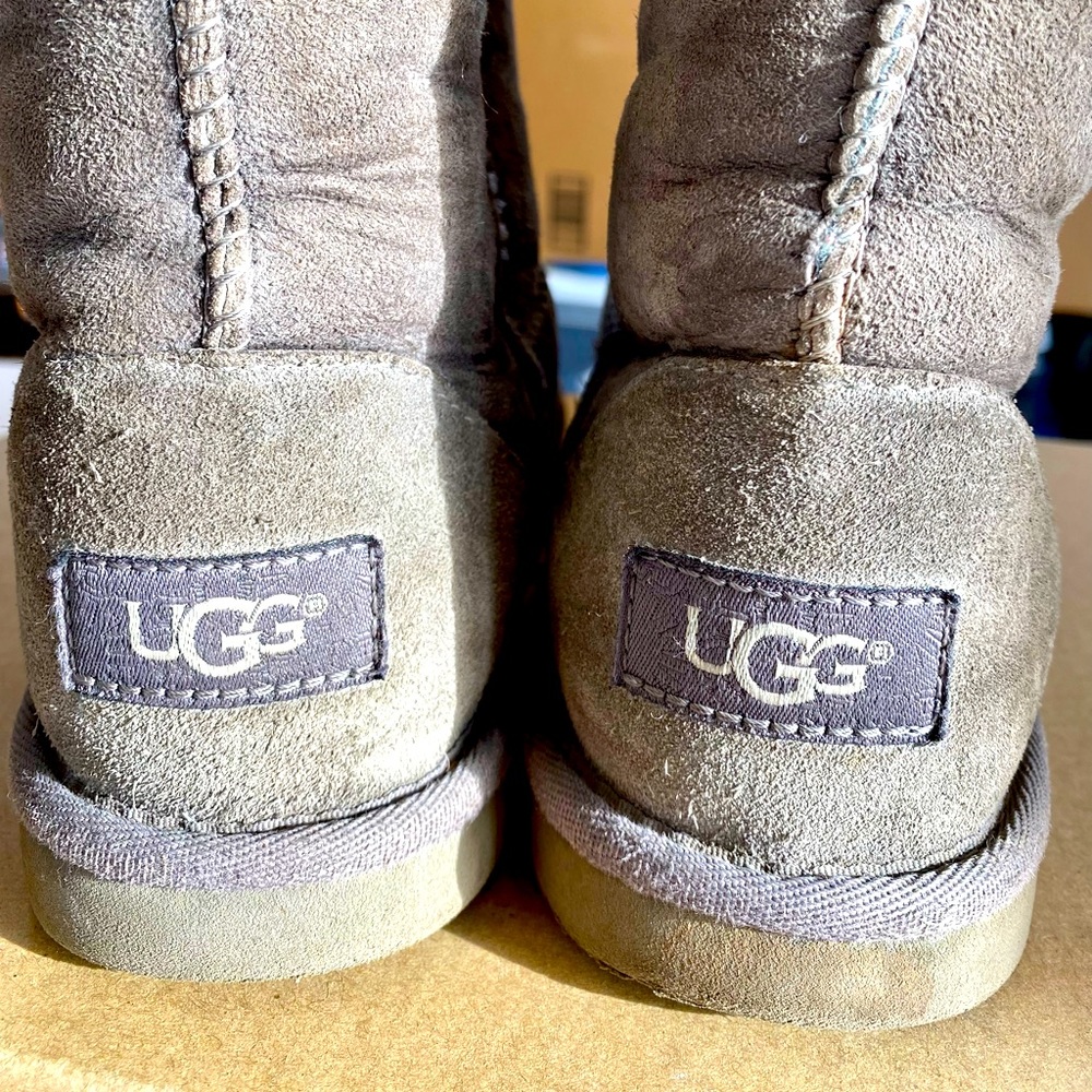 Kids' Ugg Boot Classic II in Grey | Size 2